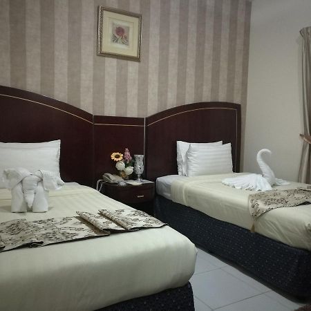 Royal Crown Suites Sharjah Luaran gambar